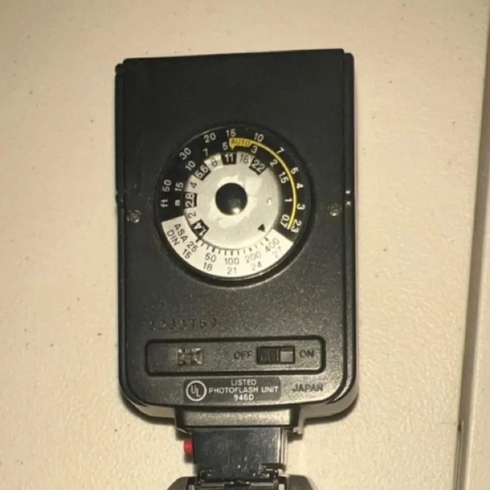VTG minolta Auto 25 Black Camera Flash